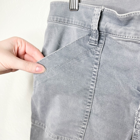 Madewell Gray Pants with Zipper Detail - Picture 10 of 16